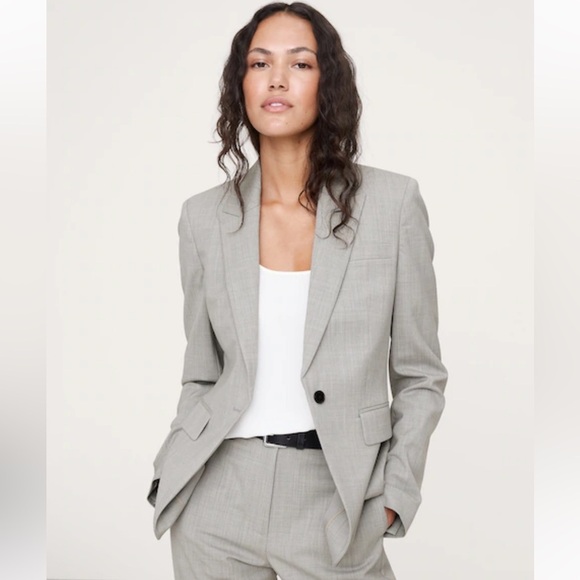 Banana Republic Jackets & Blazers - NWT Banana Republic Light Gray Blazer, Size 2